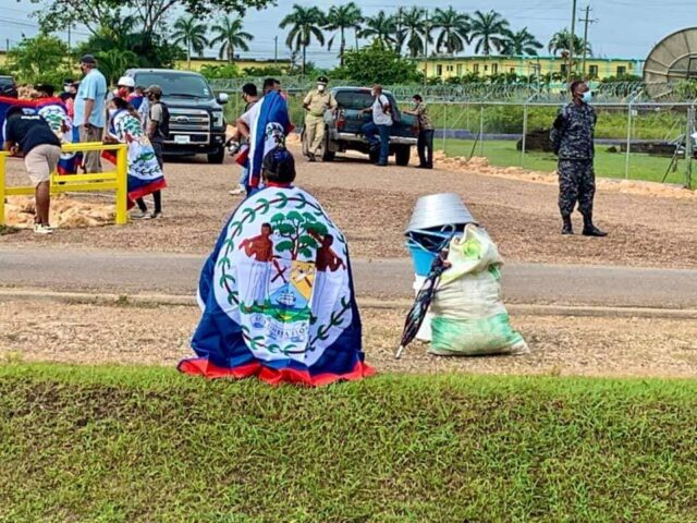 Market vendors protest inability to sell at new unlicensed facility